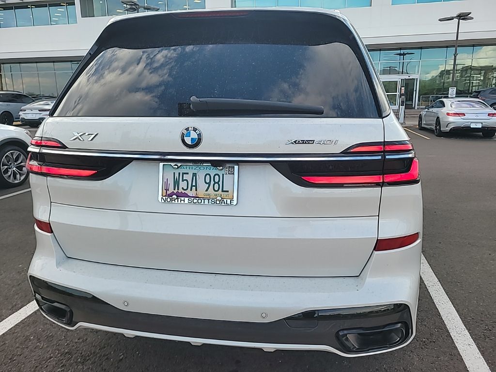 Thumbnail: 2023 BMW X7 - 3