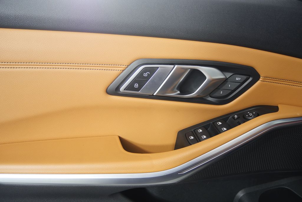 Thumbnail: 2019 BMW 3 Series - 10