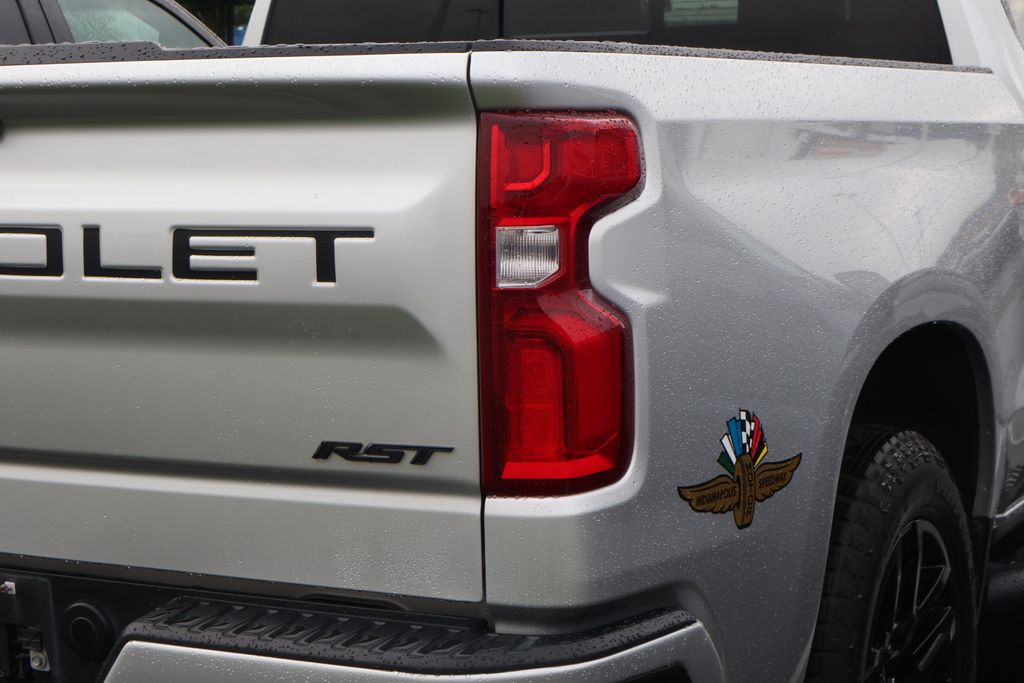 2022 Chevrolet Silverado 1500 RST 9