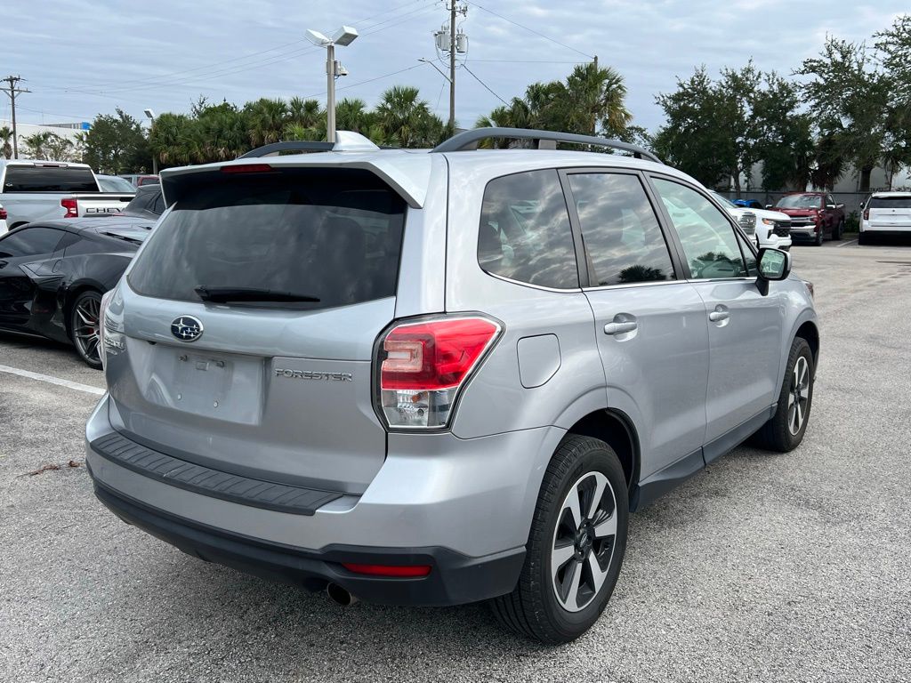 2018 Subaru Forester 2.5i Limited 3