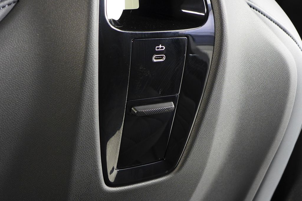 Thumbnail: 2026 BMW iX - 20