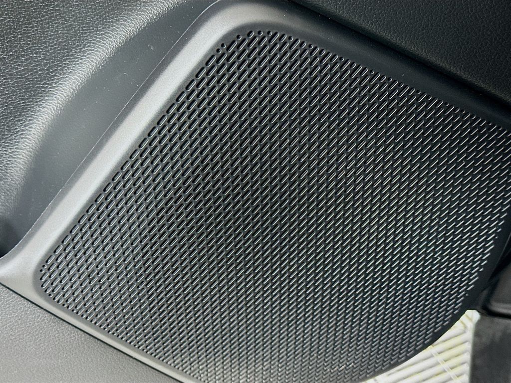 Thumbnail: 2023 Kia Soul - 18