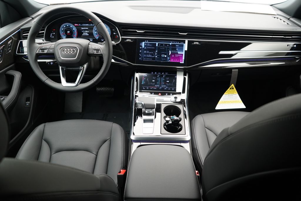 Thumbnail: 2026 Audi Q8 - 8