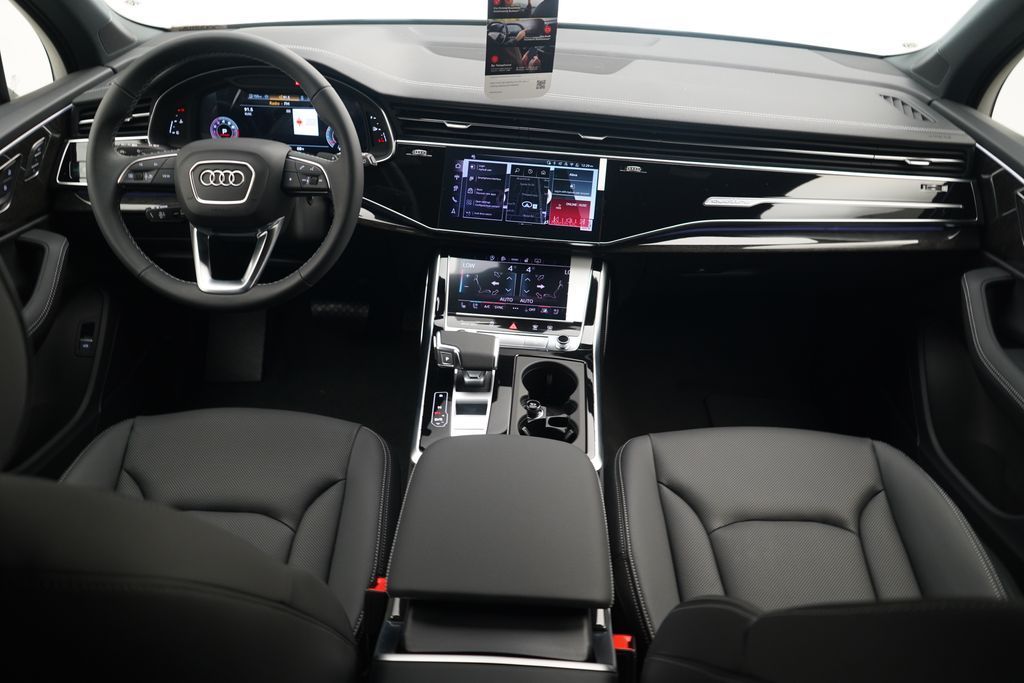 Thumbnail: 2026 Audi Q7 - 8