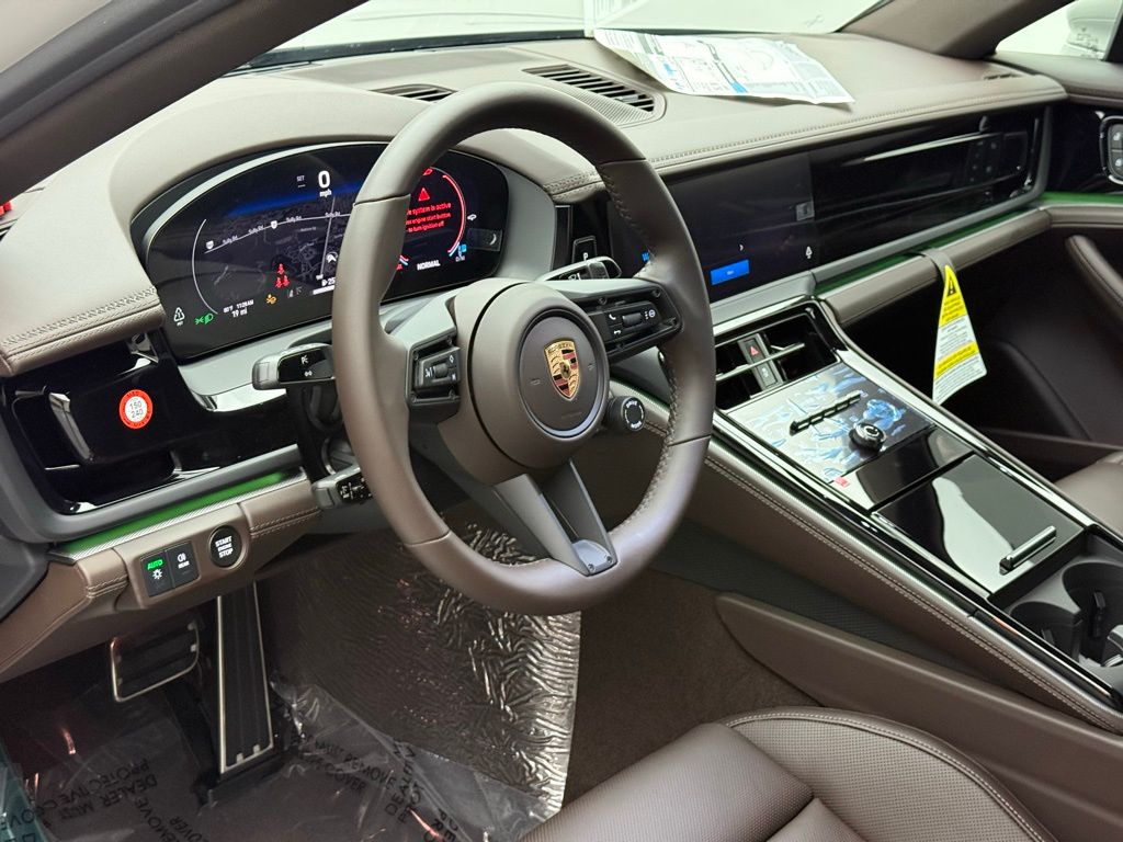 Thumbnail: 2025 Porsche Panamera - 4