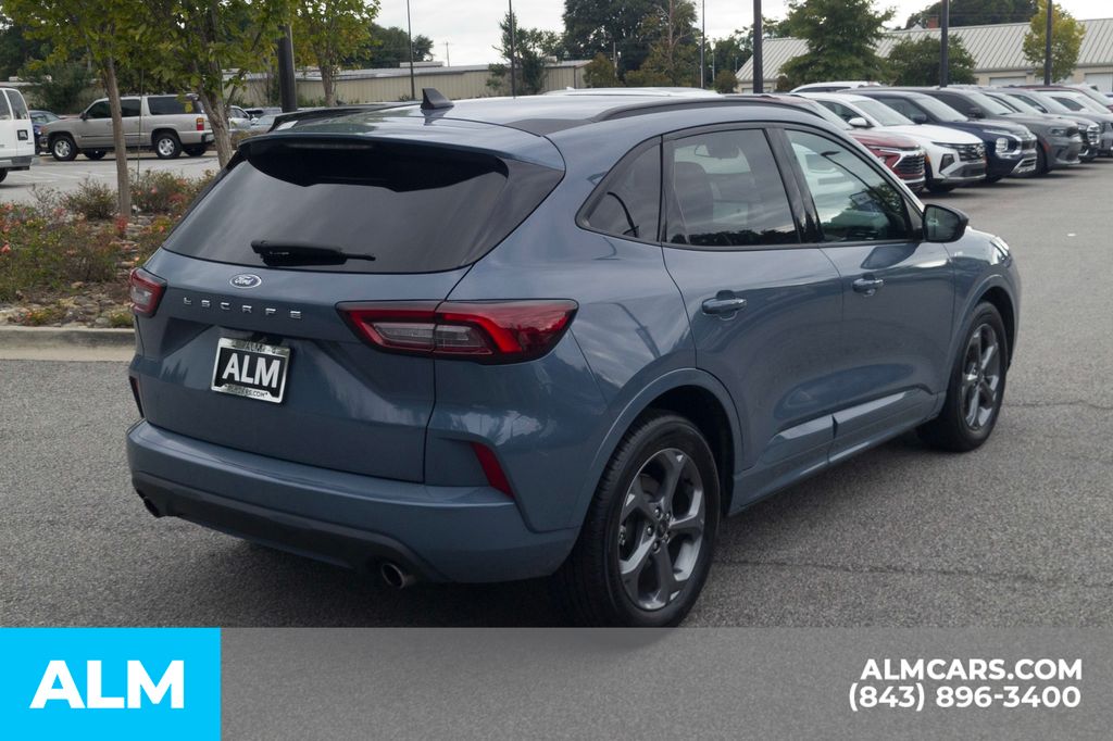 2024 Ford Escape ST-Line photo 5