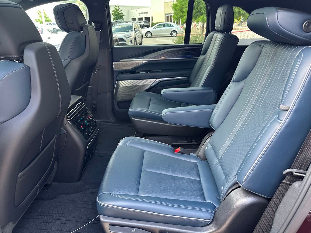 Used Car 2025 Cadillac Escalade Iq  Luxury 2 For Sale Under $110,000 In Austin, Texas