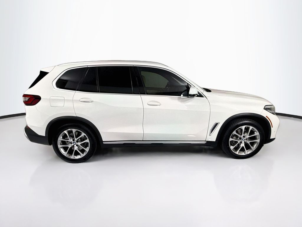 Thumbnail: 2022 BMW X5 - 4