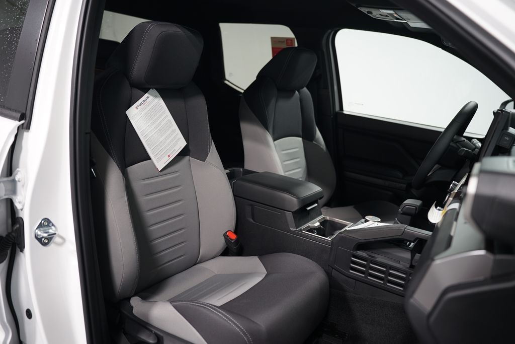 2025 Toyota Tacoma TRD Sport 29