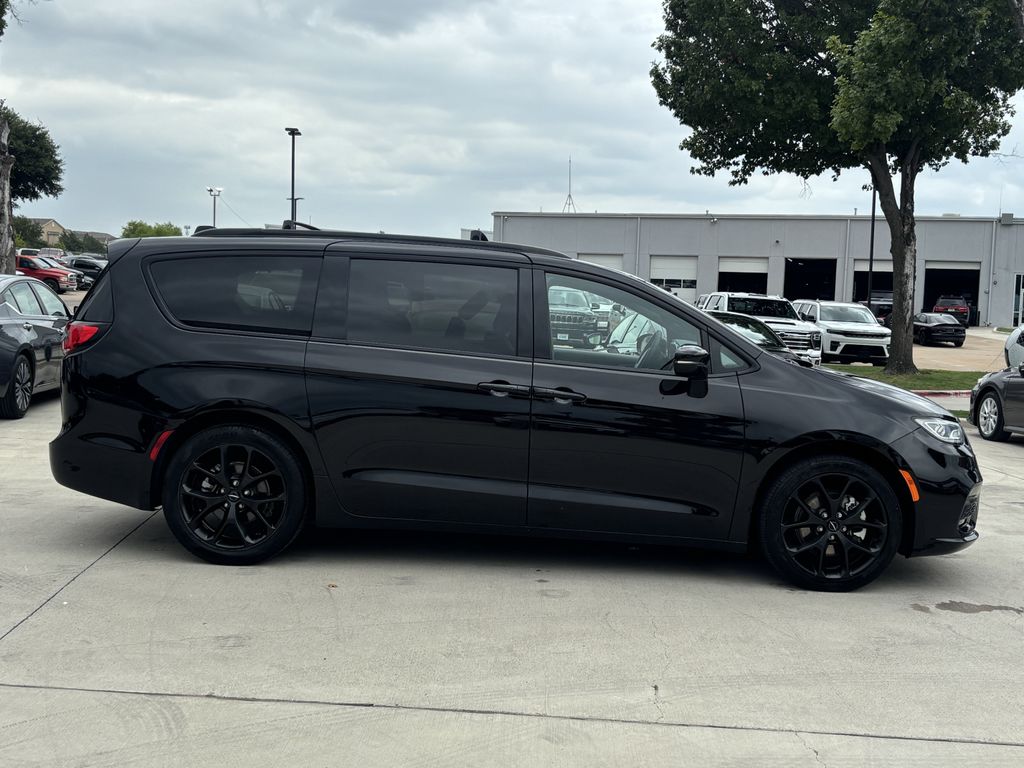 car-gallery-2