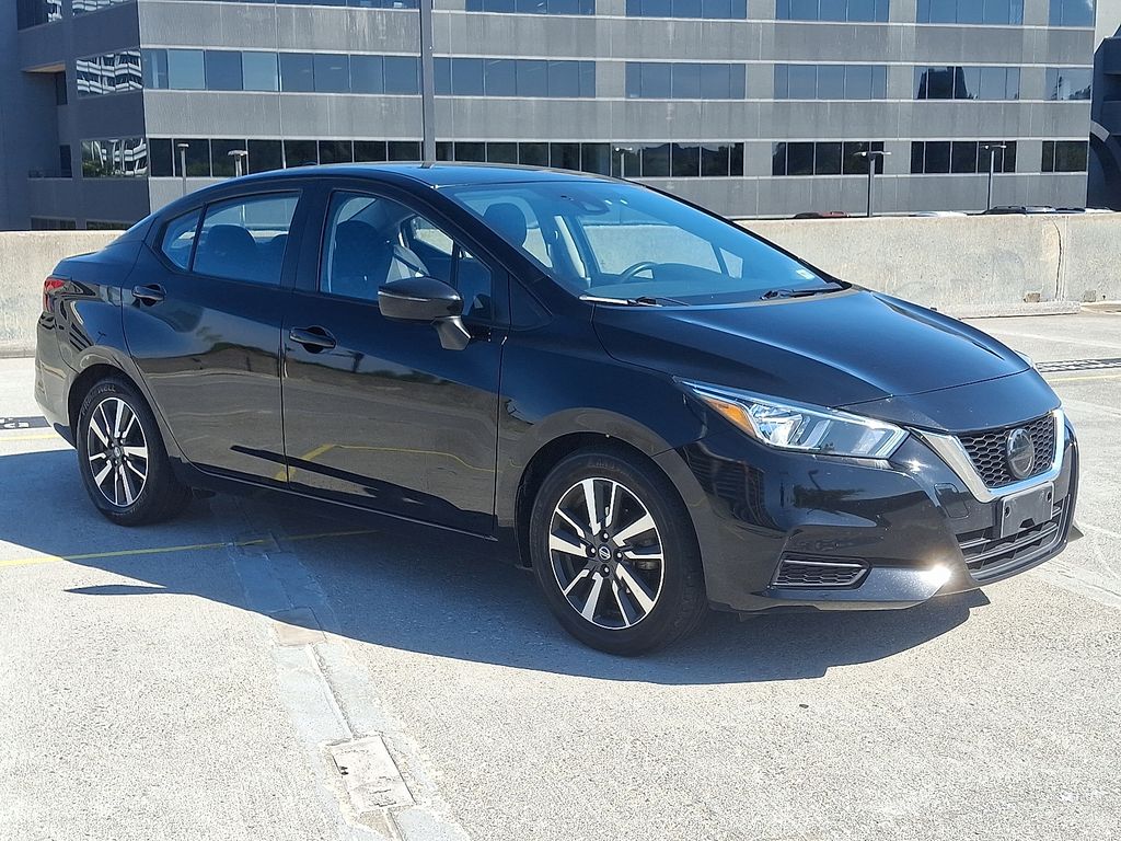 2020 Nissan Versa 1.6 SV 7
