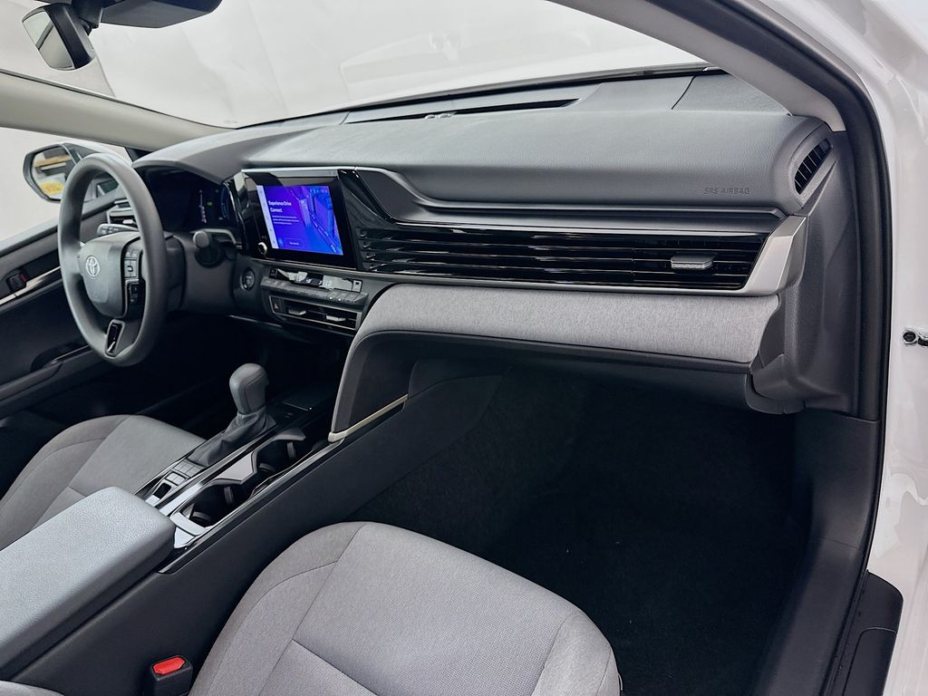 Thumbnail: 2025 Toyota Camry - 29