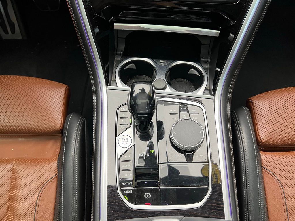 2020 BMW 8 Series  13