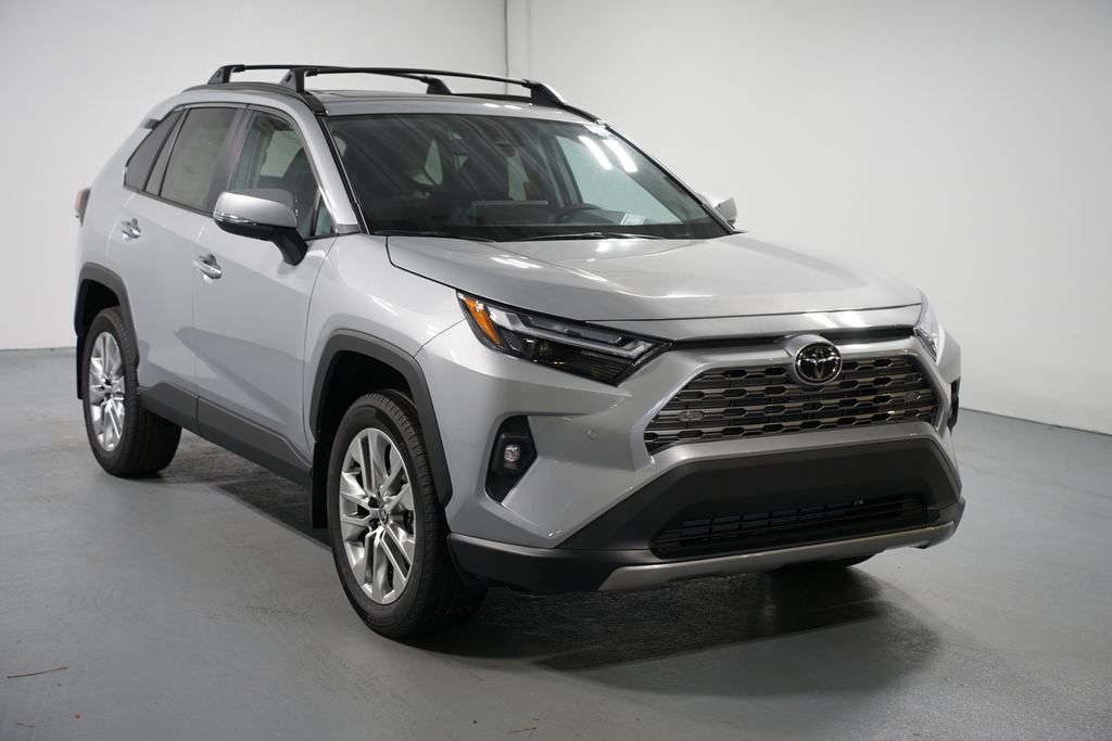 Thumbnail: 2025 Toyota RAV4 - 3