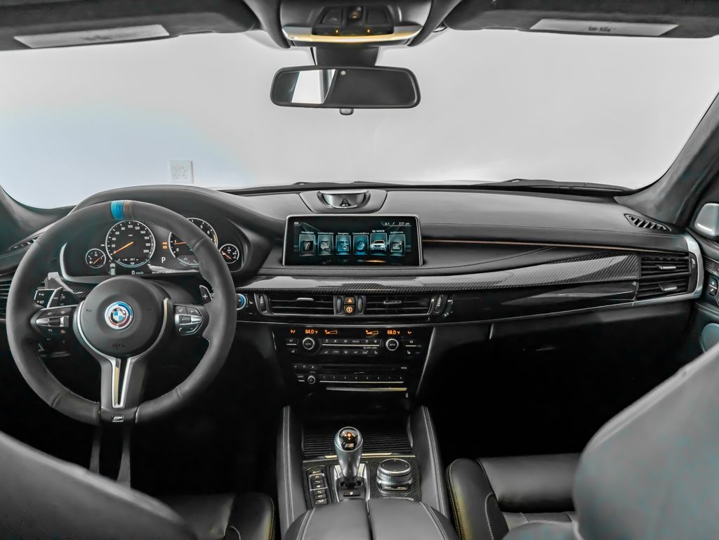 Used 2017 Black BMW  image 17