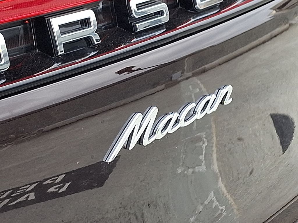 Thumbnail: 2026 Porsche Macan - 27