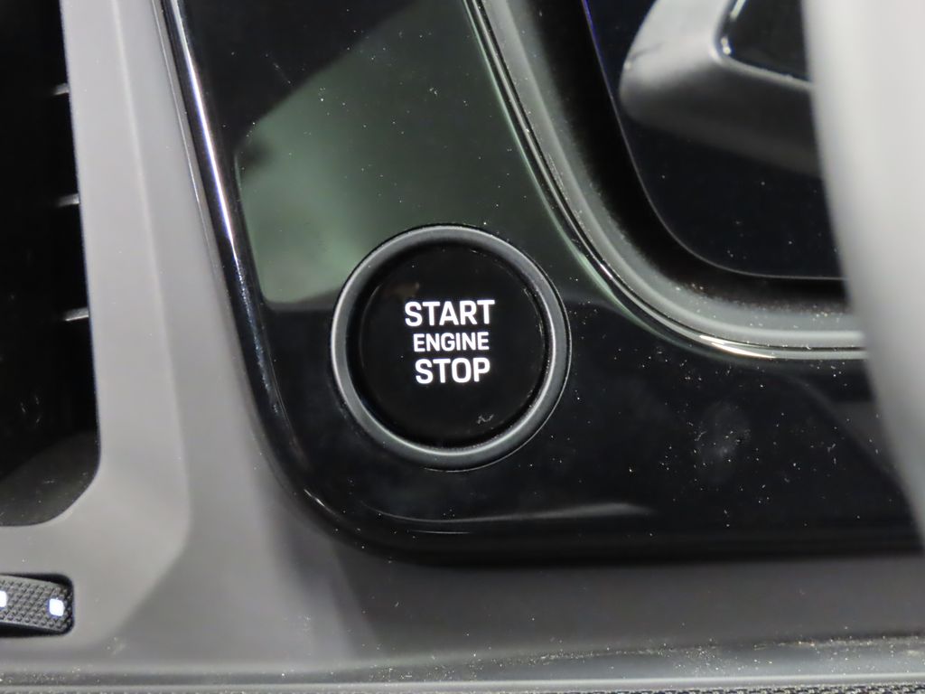 Thumbnail: 2025 Porsche  - 22