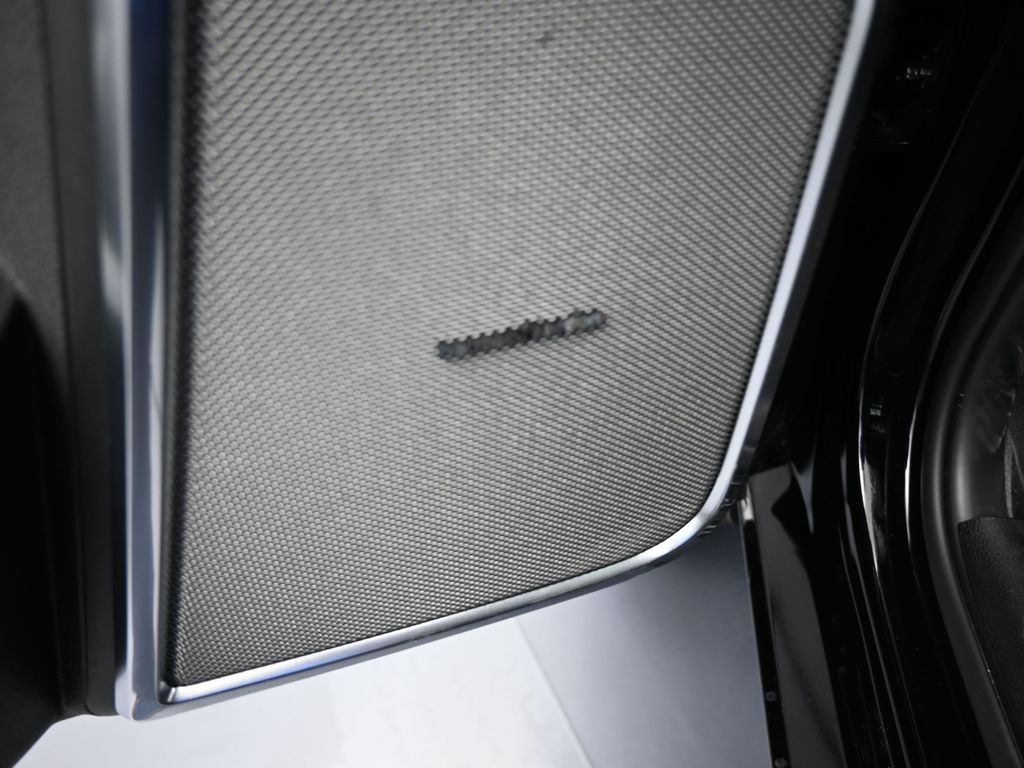 New 2026 Diamond Black Crystal Pearlcoat Ram Laramie image 14