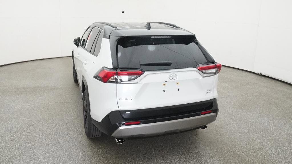 Thumbnail: 2025 Toyota RAV4 - 8