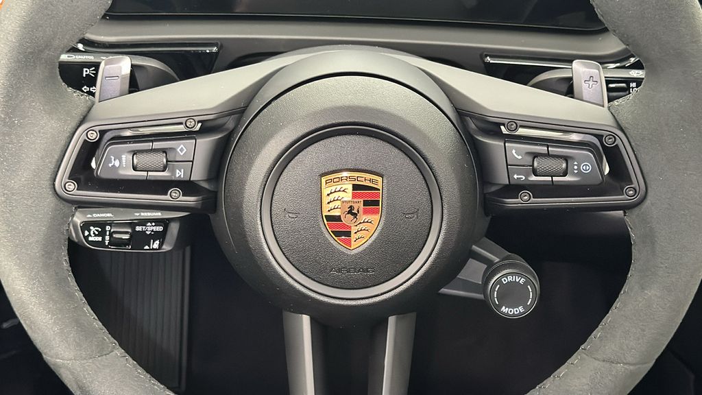 Thumbnail: 2025 Porsche Cayenne - 18