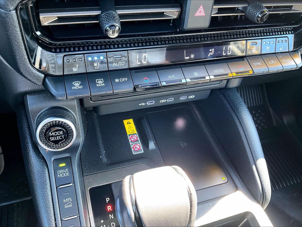 2025 Toyota Land Cruiser — photo 26