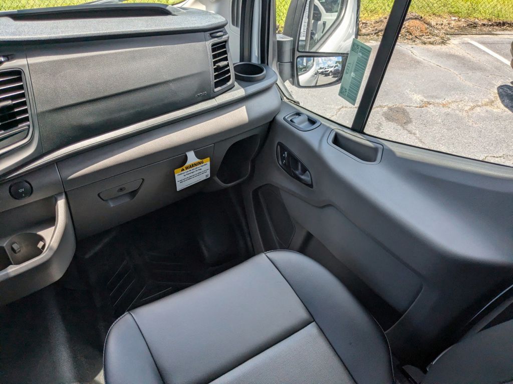 2025 Ford Transit 250