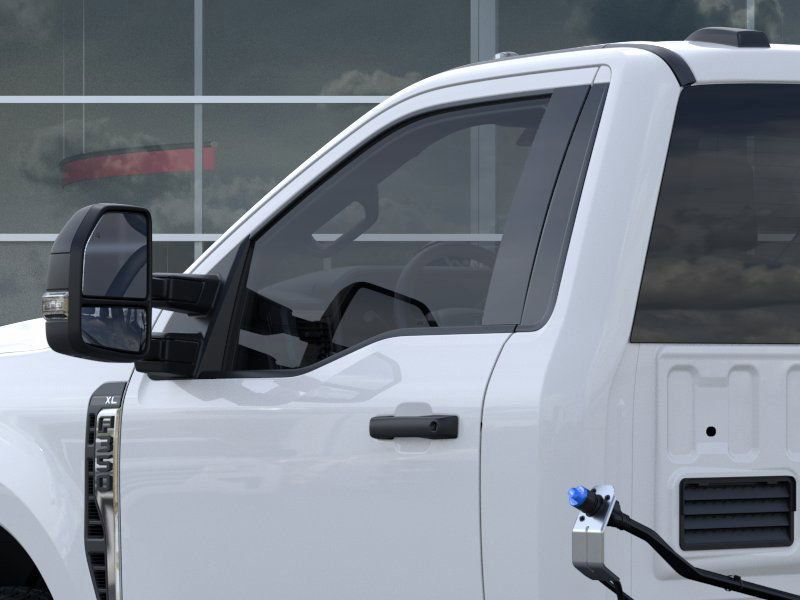 2026 Ford F-350 Chassis XL