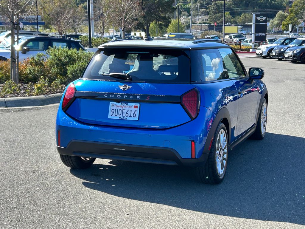 Thumbnail: 2025 MINI Cooper - 5