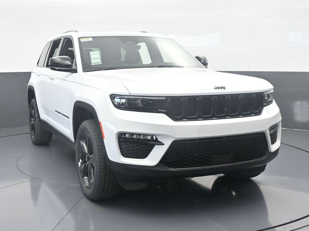 New 2025 Bright White Clearcoat Jeep Limited image 9