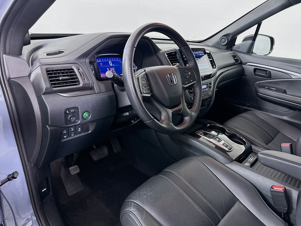 Thumbnail: 2023 Honda Passport - 9