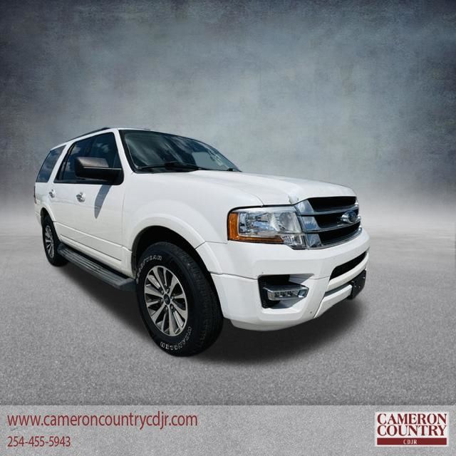 White Platinum Clearcoat Metallic 2017 Ford Expedition SUV / Crossover 4X2 6-Speed Automatic