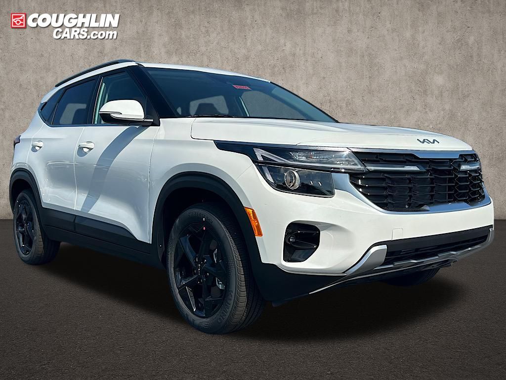 Snow White Pearl 2026 Kia Seltos SUV / Crossover All-Wheel Drive Continuously Variable Transmission