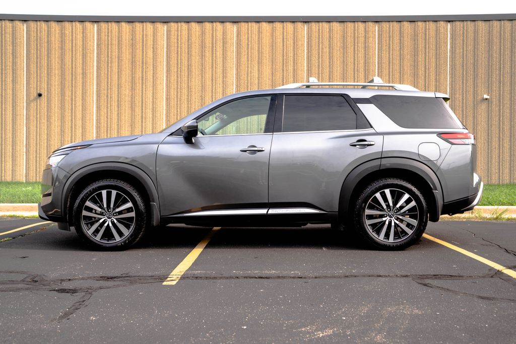 Used 2023 Nissan Pathfinder SUV
