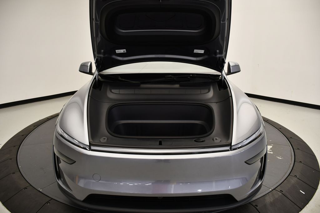 Thumbnail: 2026 Tesla Model Y - 11