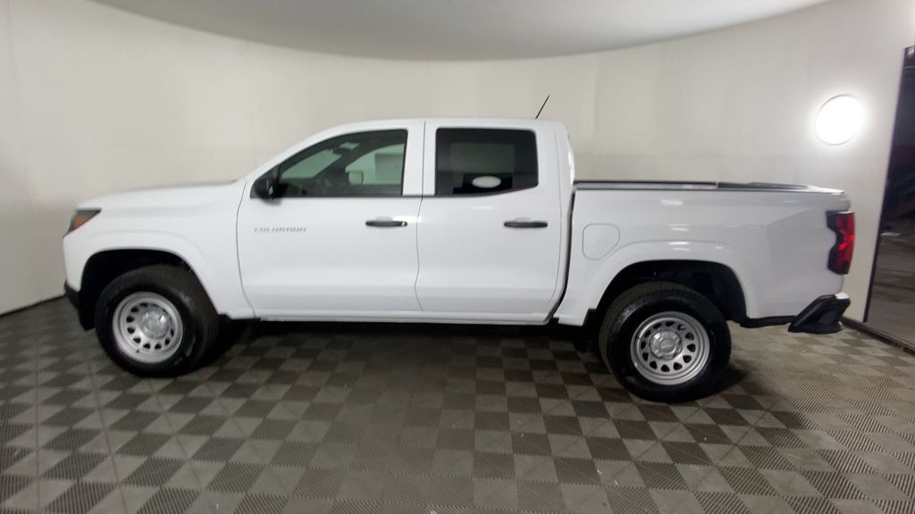 2025 Chevrolet Colorado Work Truck photo