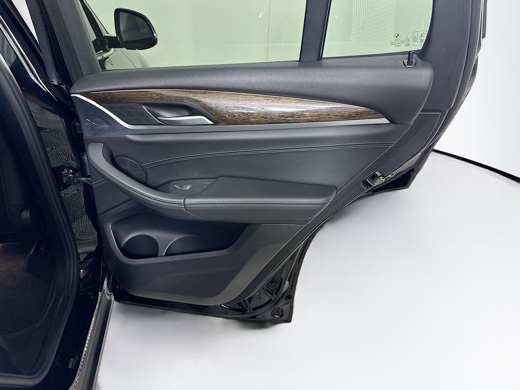 Thumbnail: 2021 BMW X3 - 28