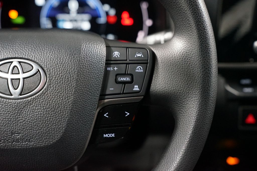 Thumbnail: 2025 Toyota Camry - 13