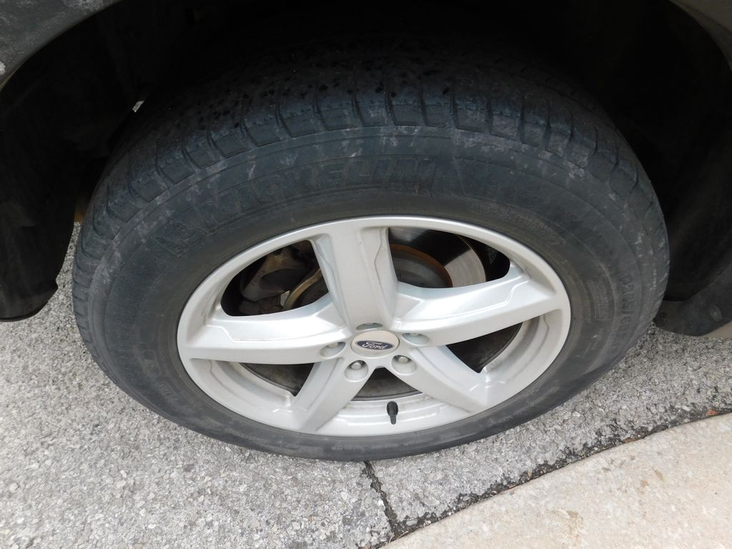 Thumbnail: 2018 Ford Explorer - 7