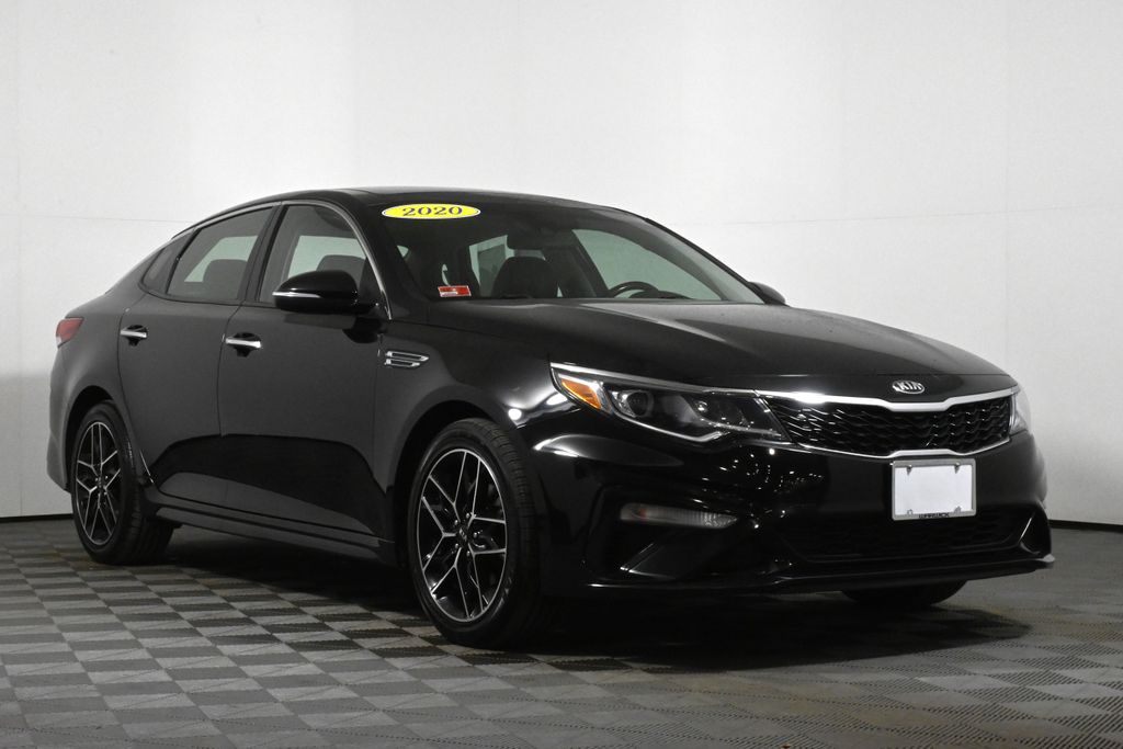 2020 Kia Optima SE 9