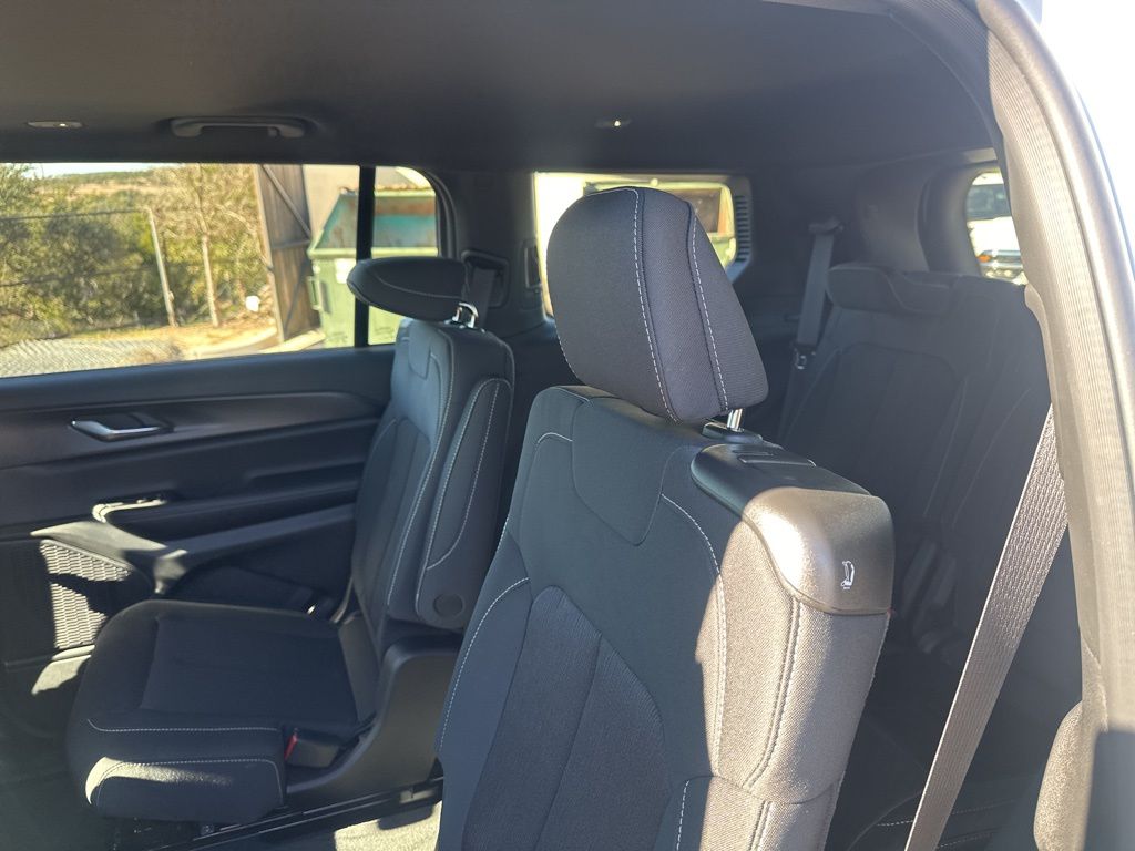 New Car 2025 Jeep Grand Cherokee L  For Sale Under $40,000 In Austin, Texas