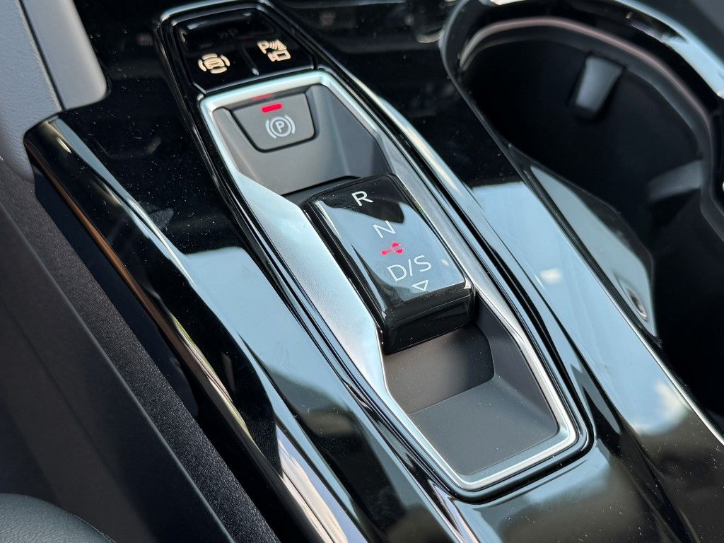 Thumbnail: 2025 Audi Q5 - 24