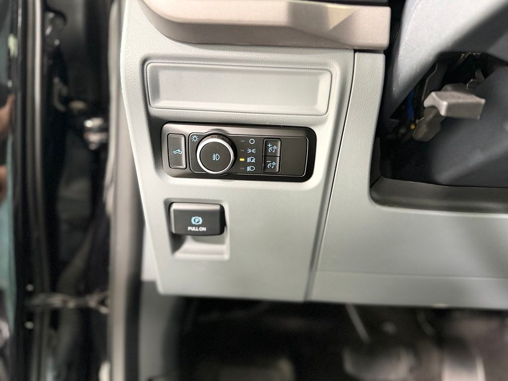 Used 2024 Black Ford XLT image 15