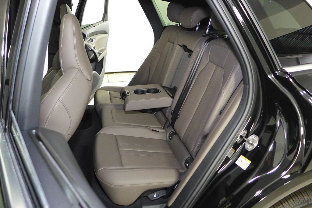 Thumbnail: 2025 Audi Q5 - 21