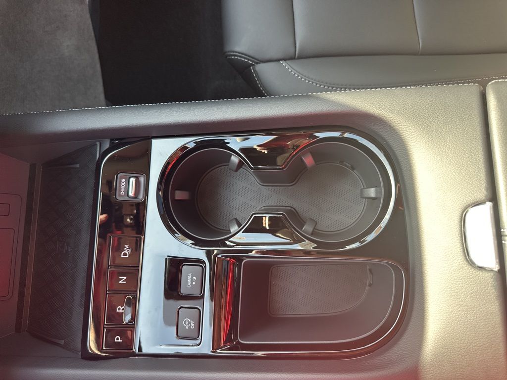 2025 Everest White Pearl Tricoat Nissan Murano SL AWD SUV