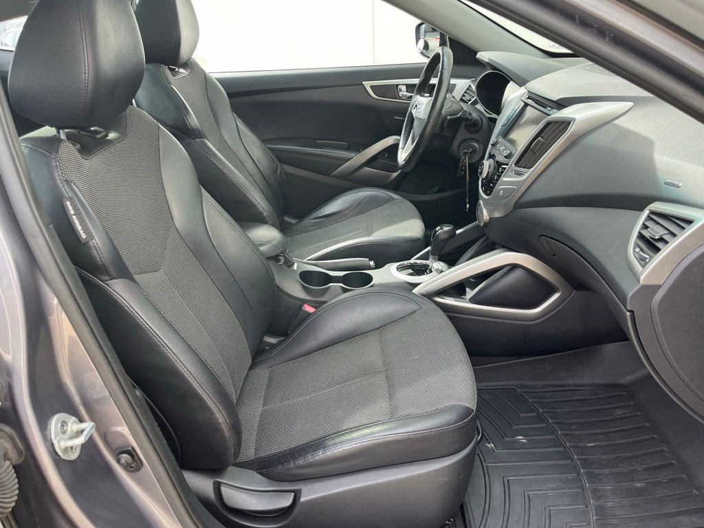 Used Car 2013 Hyundai Veloster  Base For Sale Under $10,000 In Georgetown, Texas