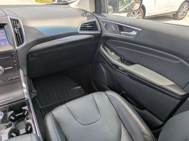 Used 2019 Magnetic Ford Titanium image 17