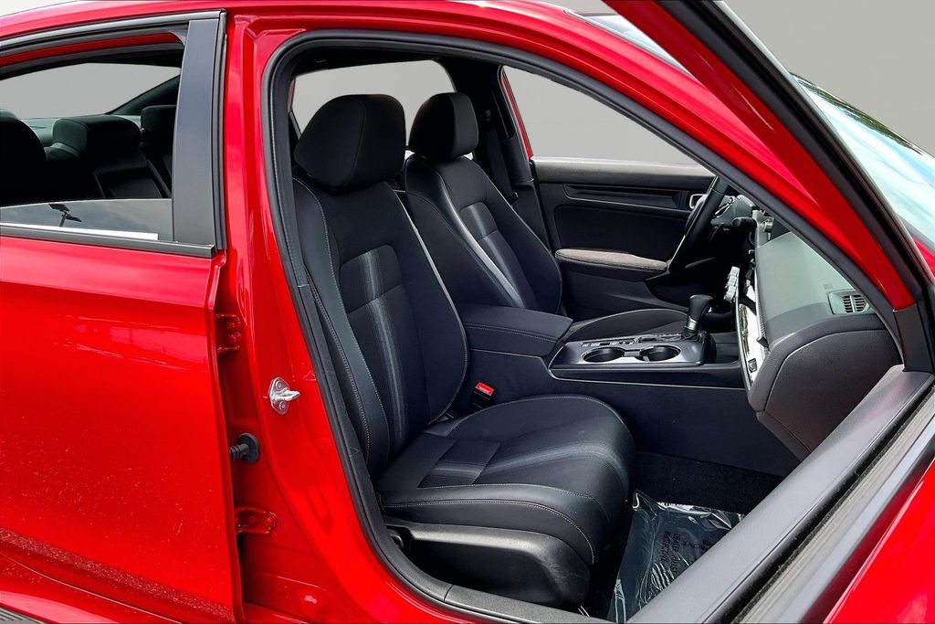 2025 Honda Civic Sport - Photo 19
