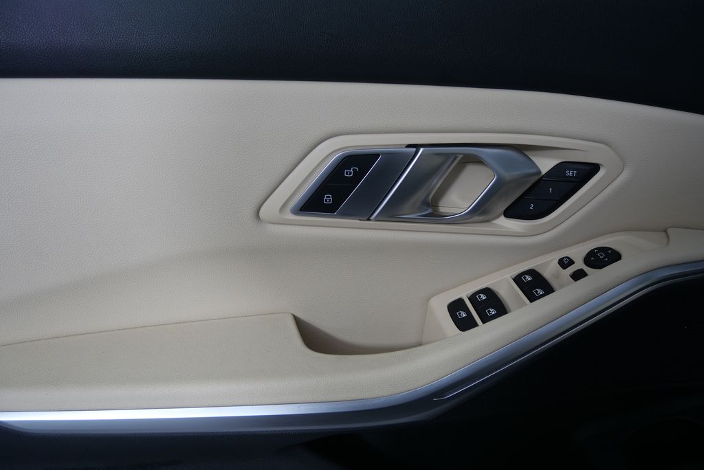 2022 BMW 3 Series 330i xDrive 8