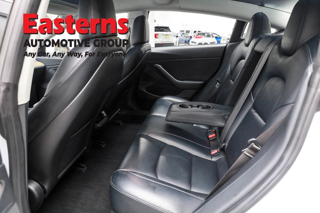 Used 2018 White Tesla Long Range image 19
