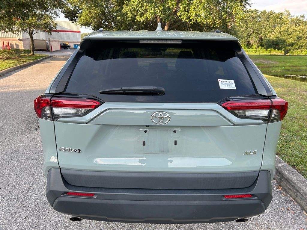 Thumbnail: 2022 Toyota RAV4 - 2